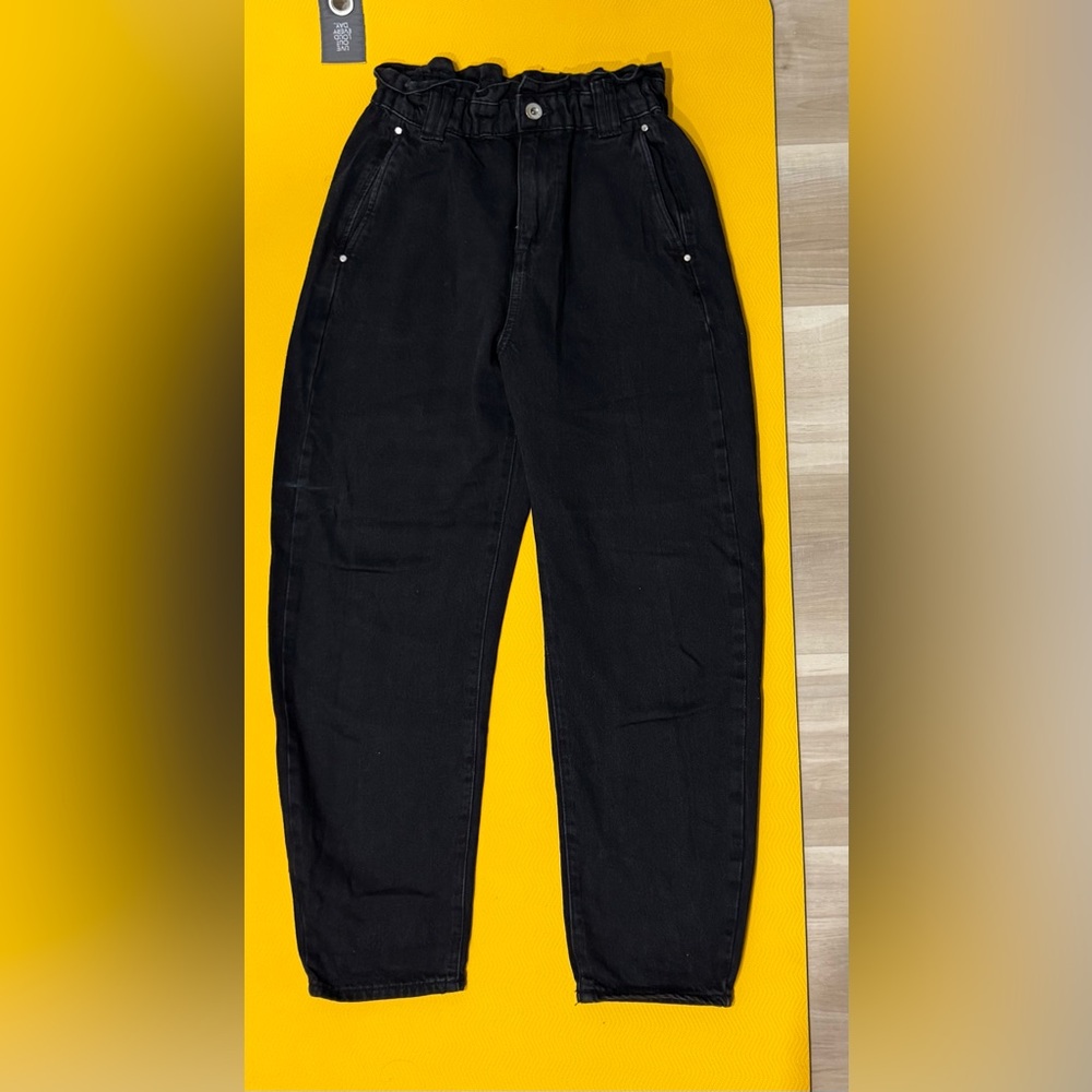 Zara women’s Black Jeans
